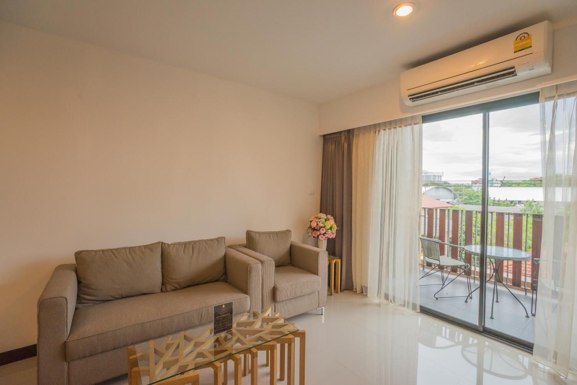 Lani Chiang Mai Hotel Rum bild