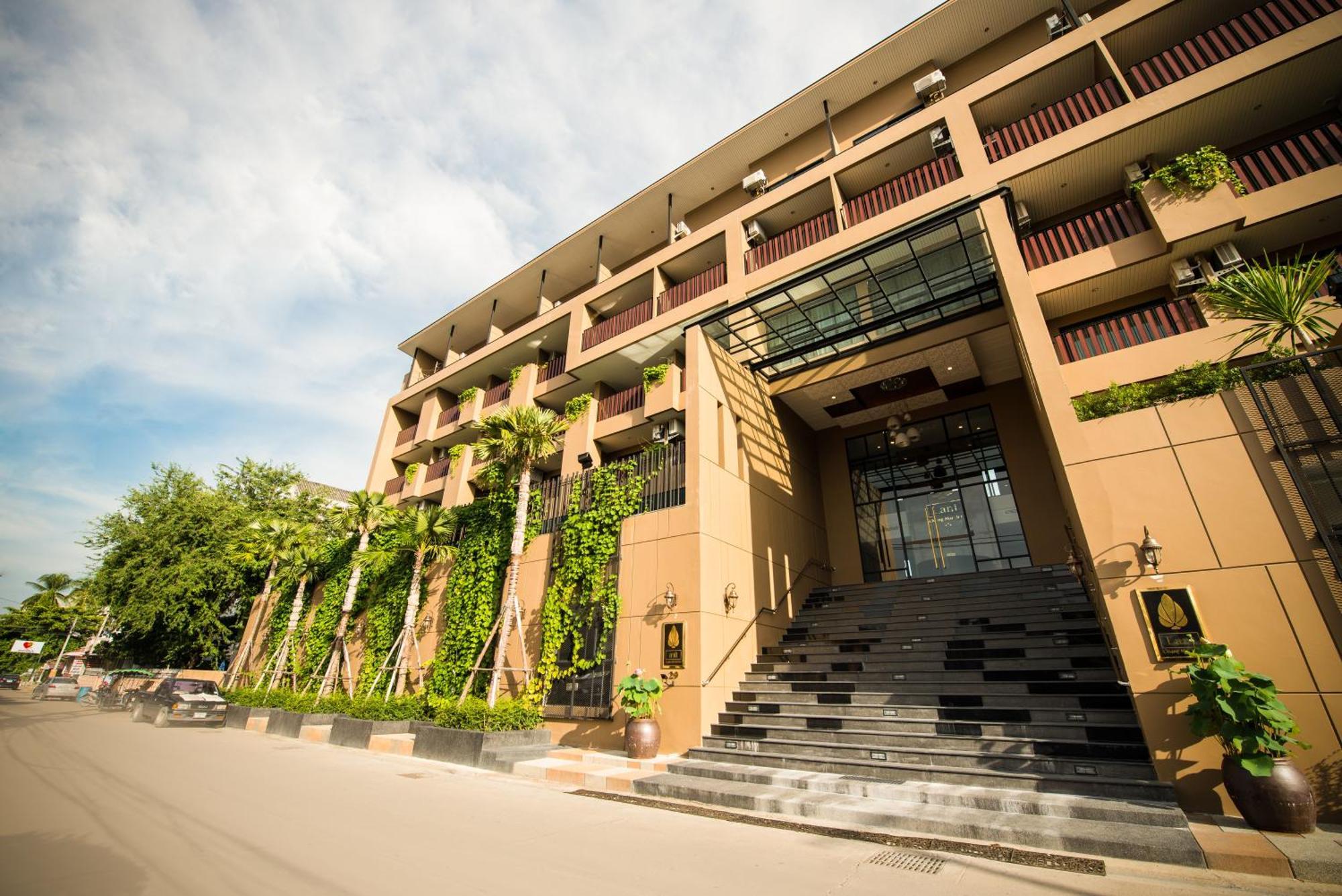 Lani Chiang Mai Hotel Exteriör bild